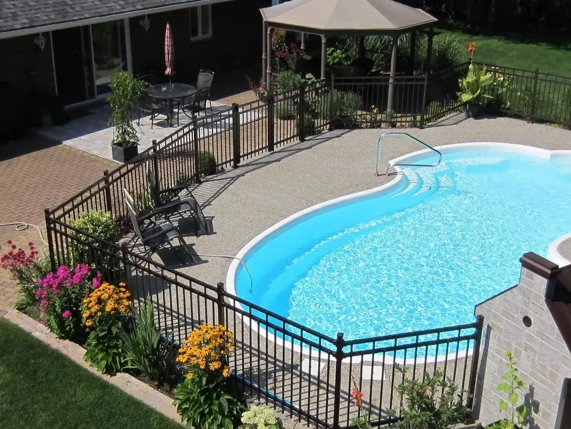 Clotûre ornementale en aluminium