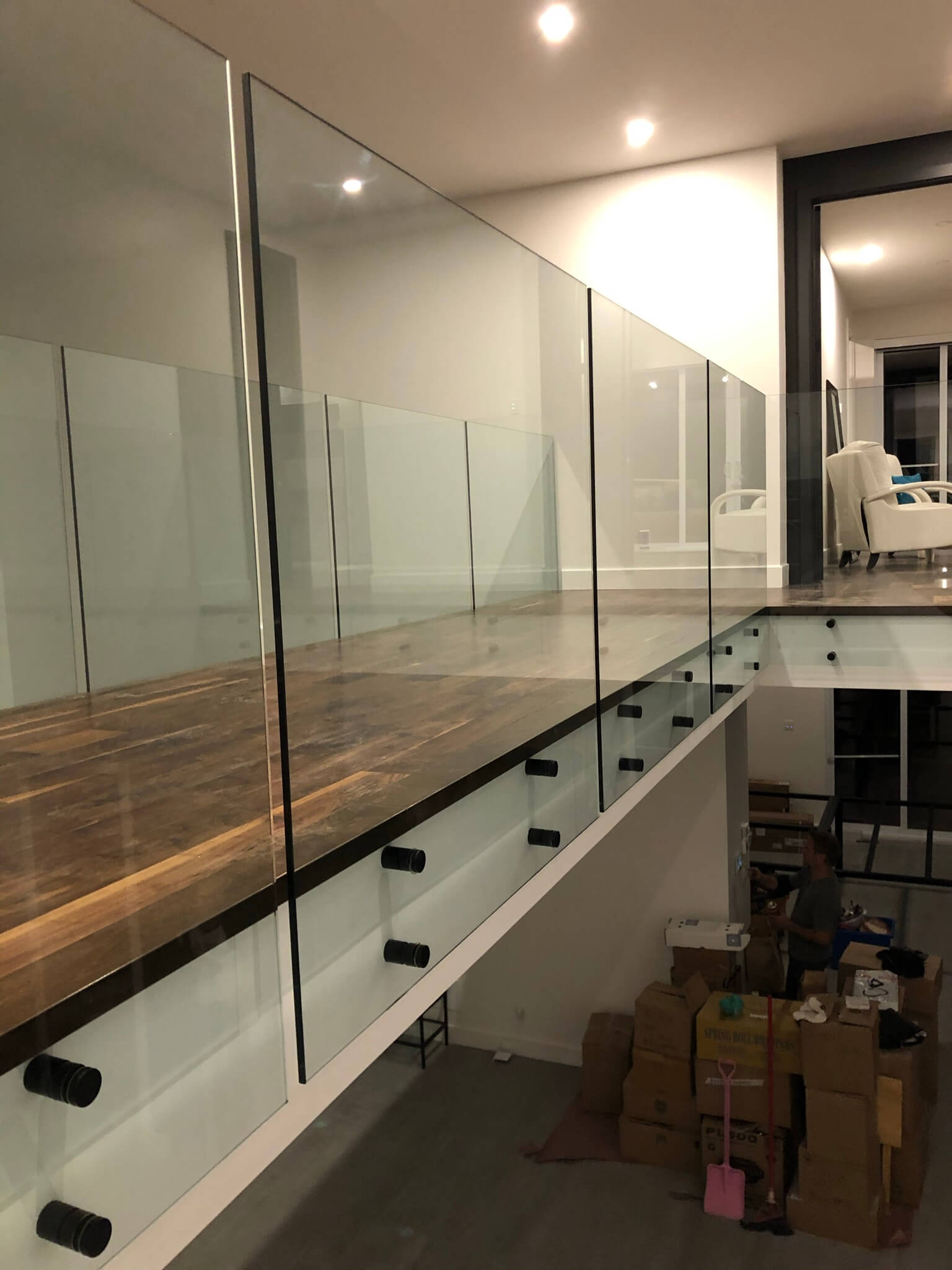 Standoff ajustable T3 pour rampe en verre