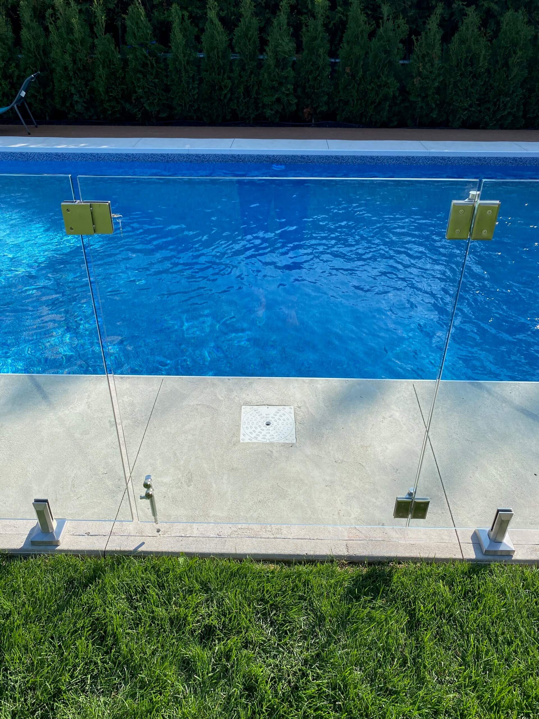 Verrou plancher pour porte en verre